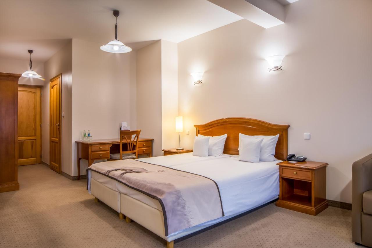 זקופאנה Hotel Nosalowy Dwor מראה חיצוני תמונה
